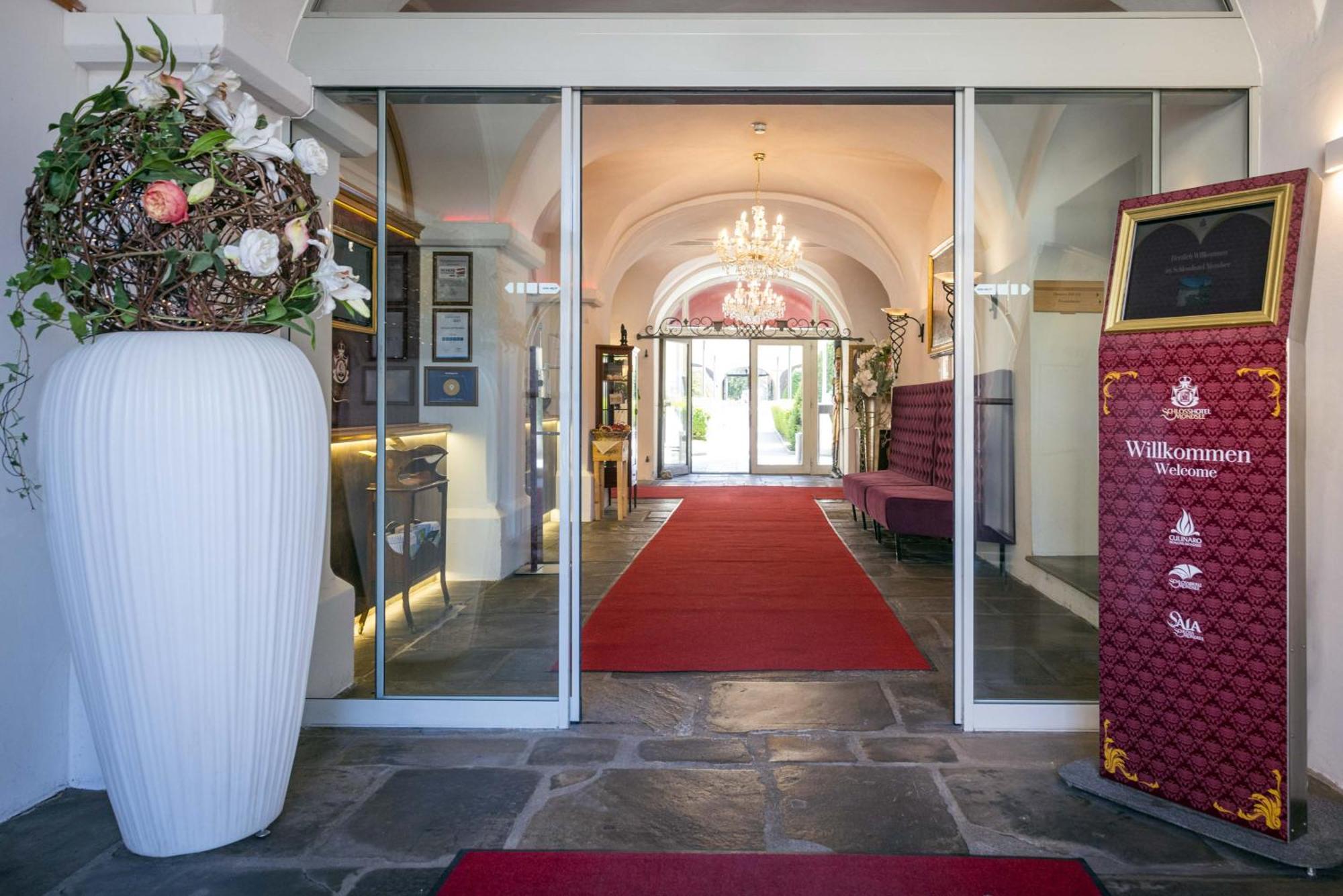 Schlosshotel Mondsee Exterior foto